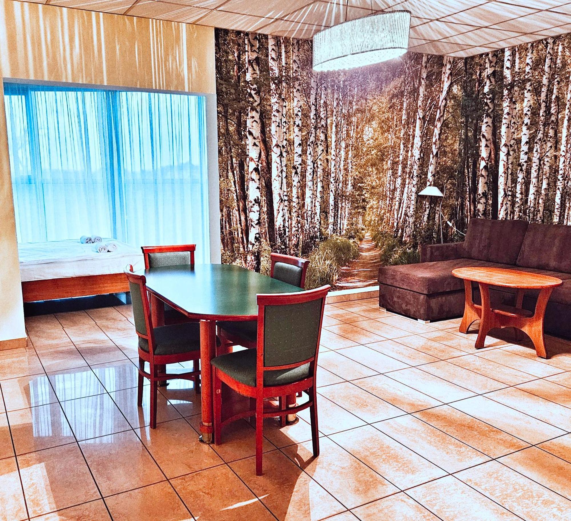 Hotel I Restauracja W Luboniu Dış mekan fotoğraf