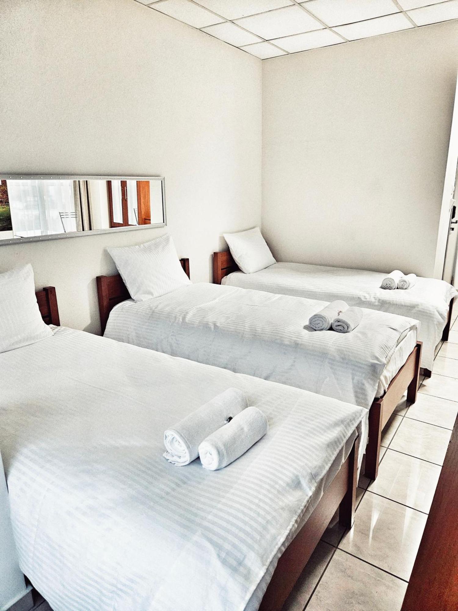 Hotel I Restauracja W Luboniu Dış mekan fotoğraf