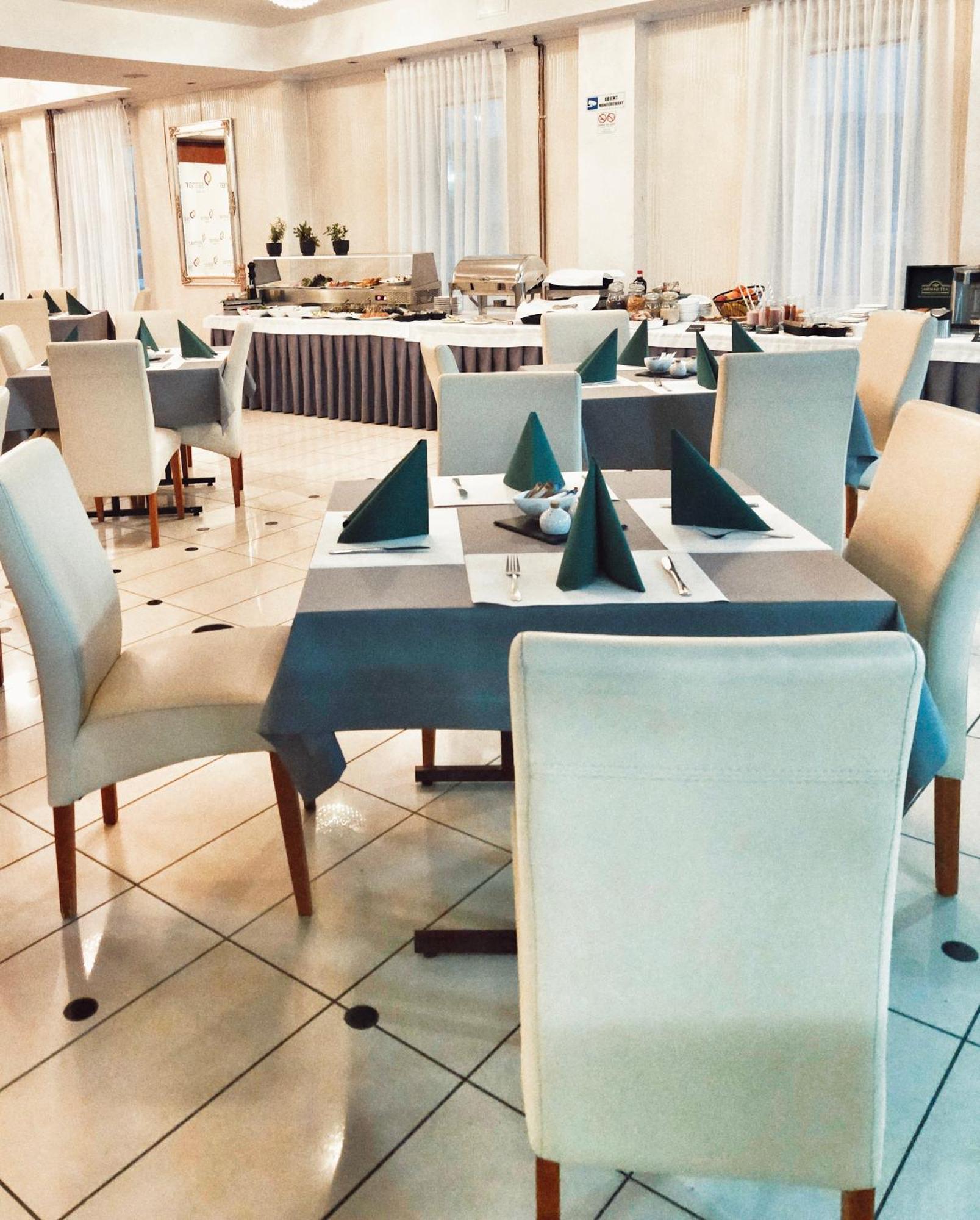 Hotel I Restauracja W Luboniu Dış mekan fotoğraf