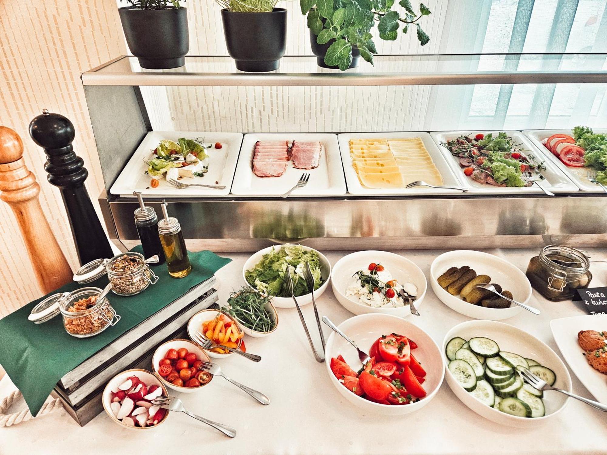 Hotel I Restauracja W Luboniu Dış mekan fotoğraf